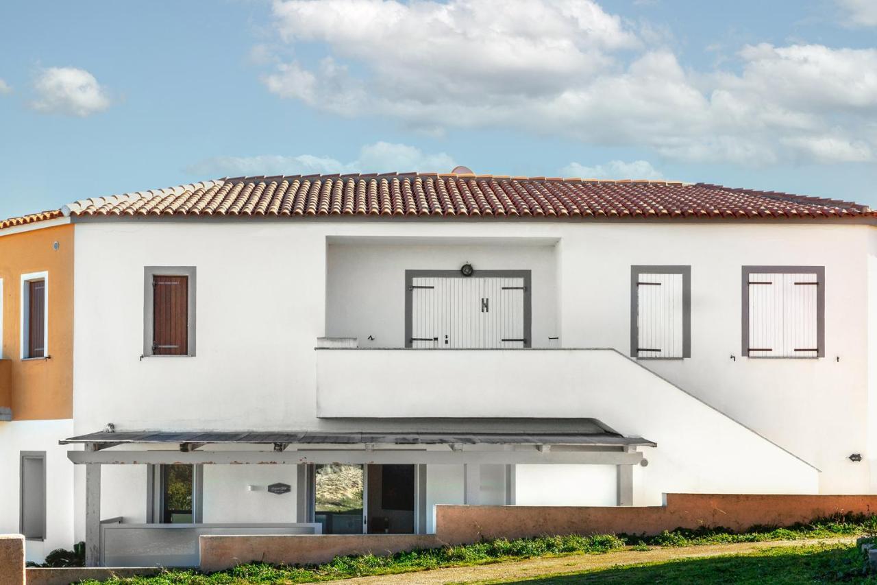 Capotesta Luxury Rooms Santa Teresa Gallura Zewnętrze zdjęcie