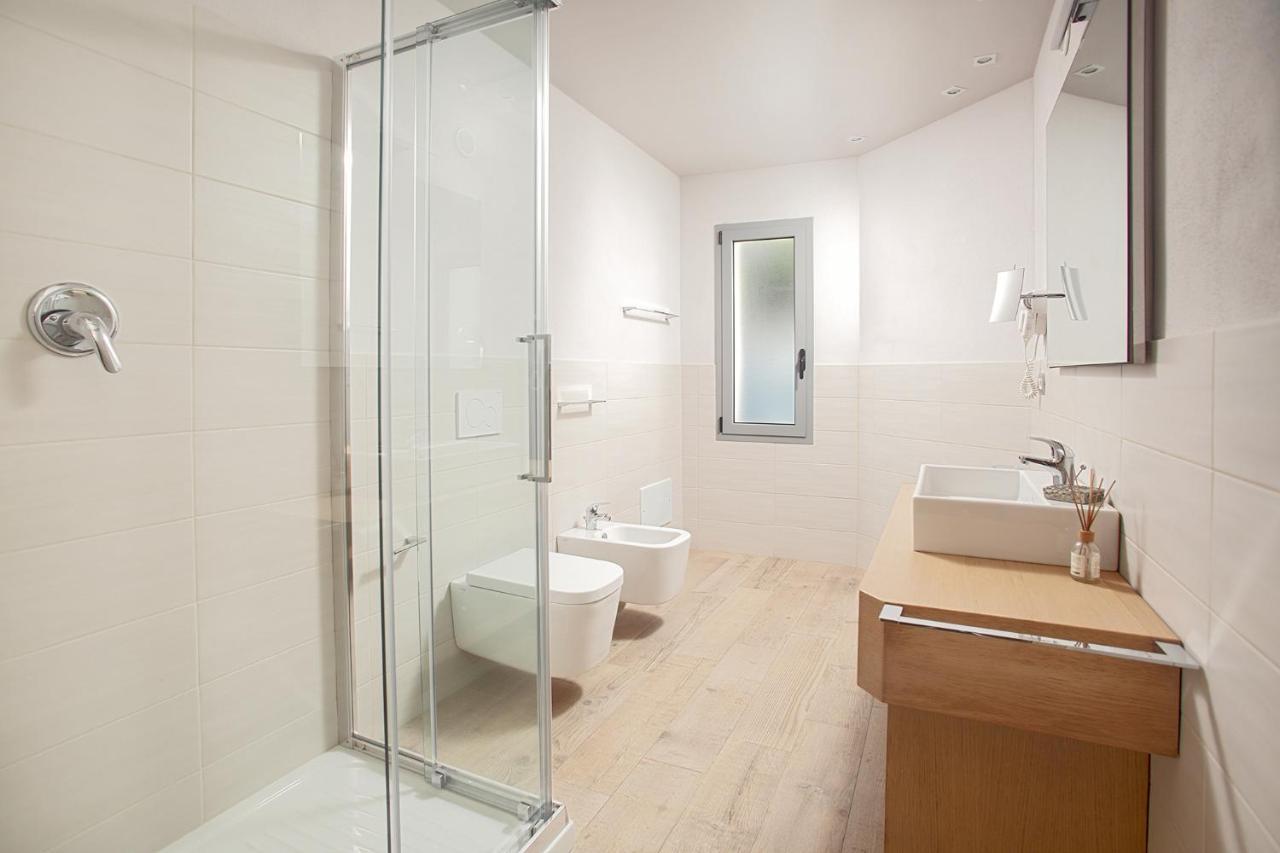 Capotesta Luxury Rooms Santa Teresa Gallura Zewnętrze zdjęcie
