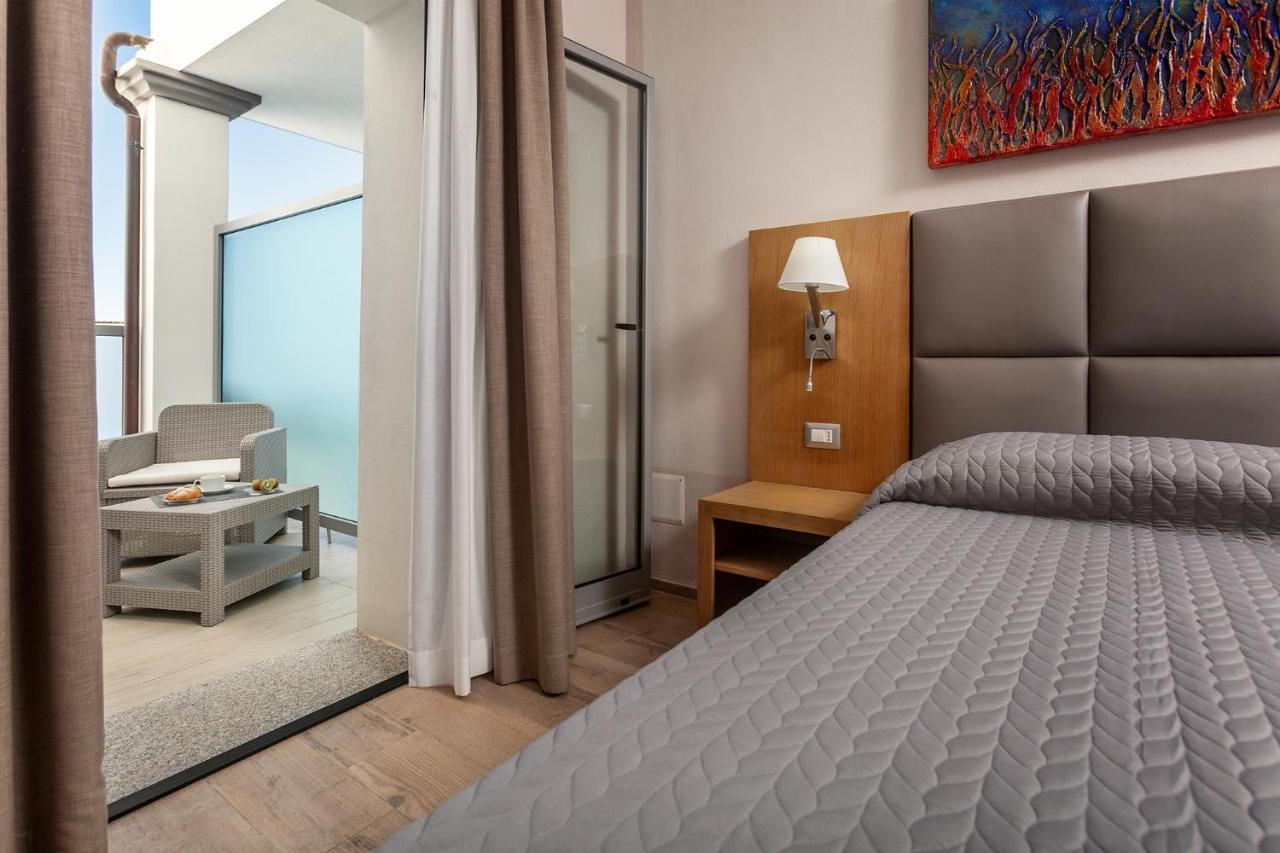 Capotesta Luxury Rooms Santa Teresa Gallura Zewnętrze zdjęcie